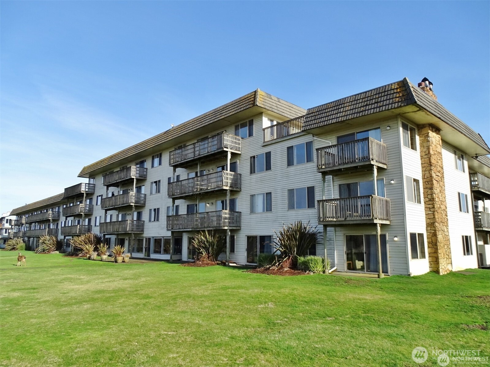 615 Ocean Shores Boulevard NW Unit: 319