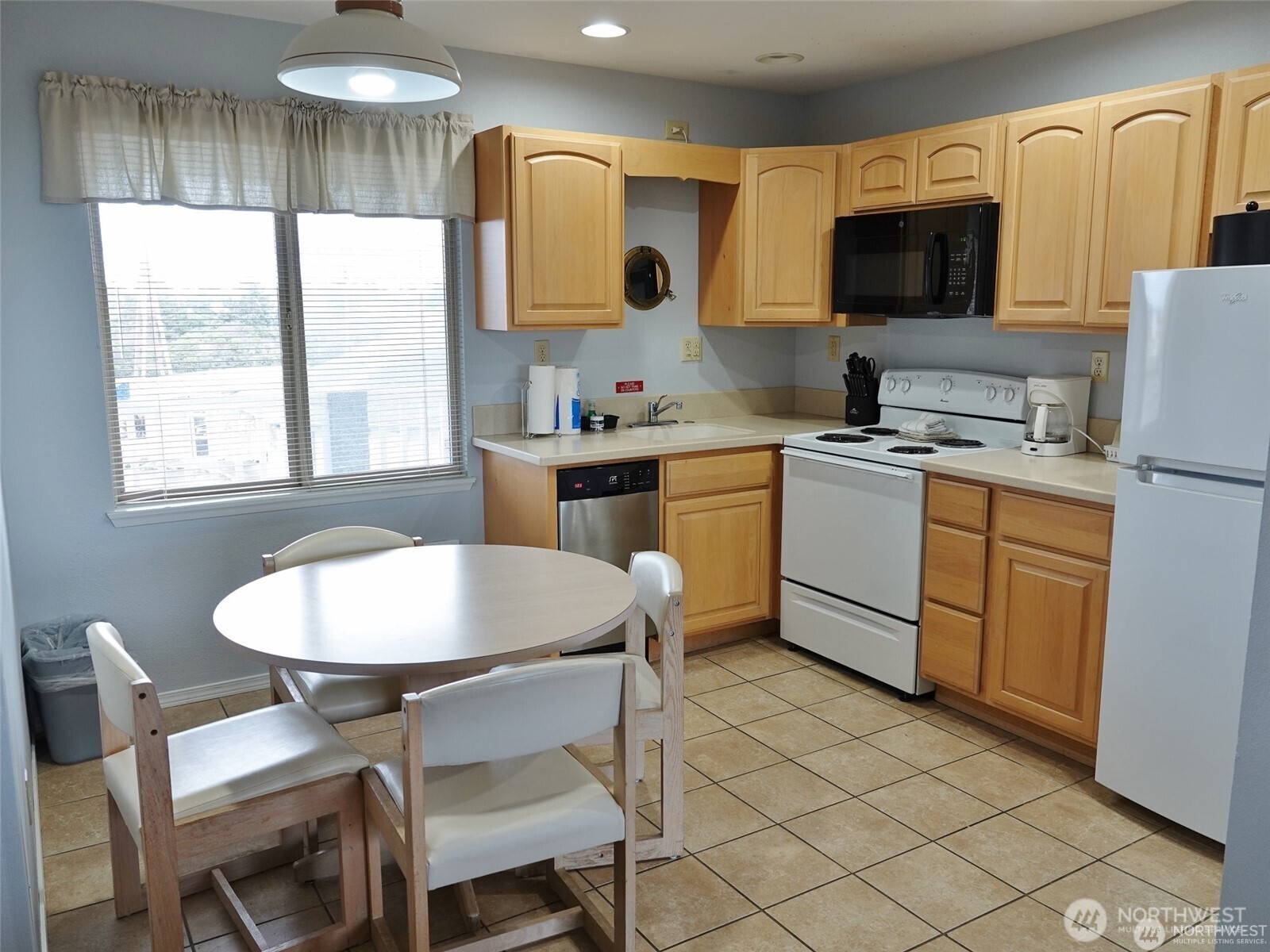 615 Ocean Shores Boulevard NW Unit: 319