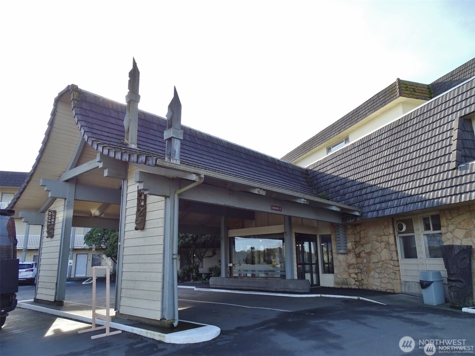 615 Ocean Shores Boulevard NW Unit: 319