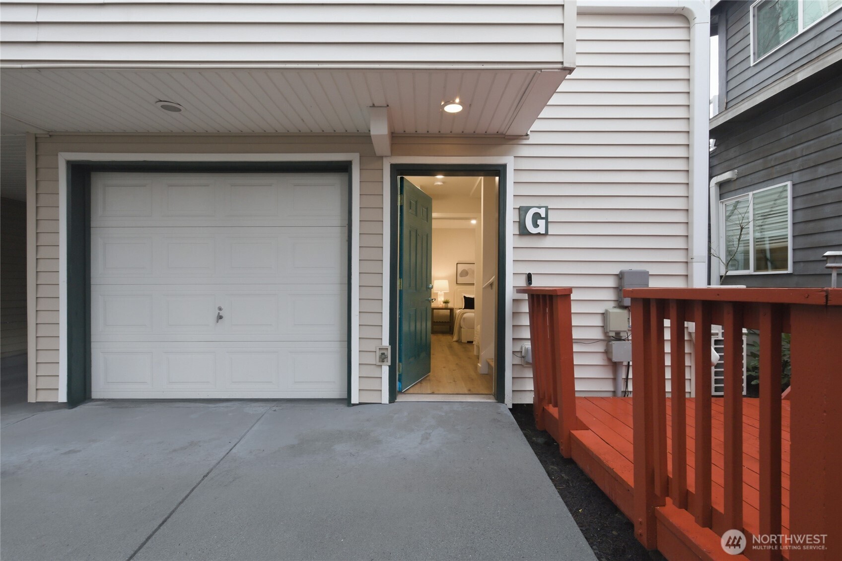 1126 14th Ave Unit: G