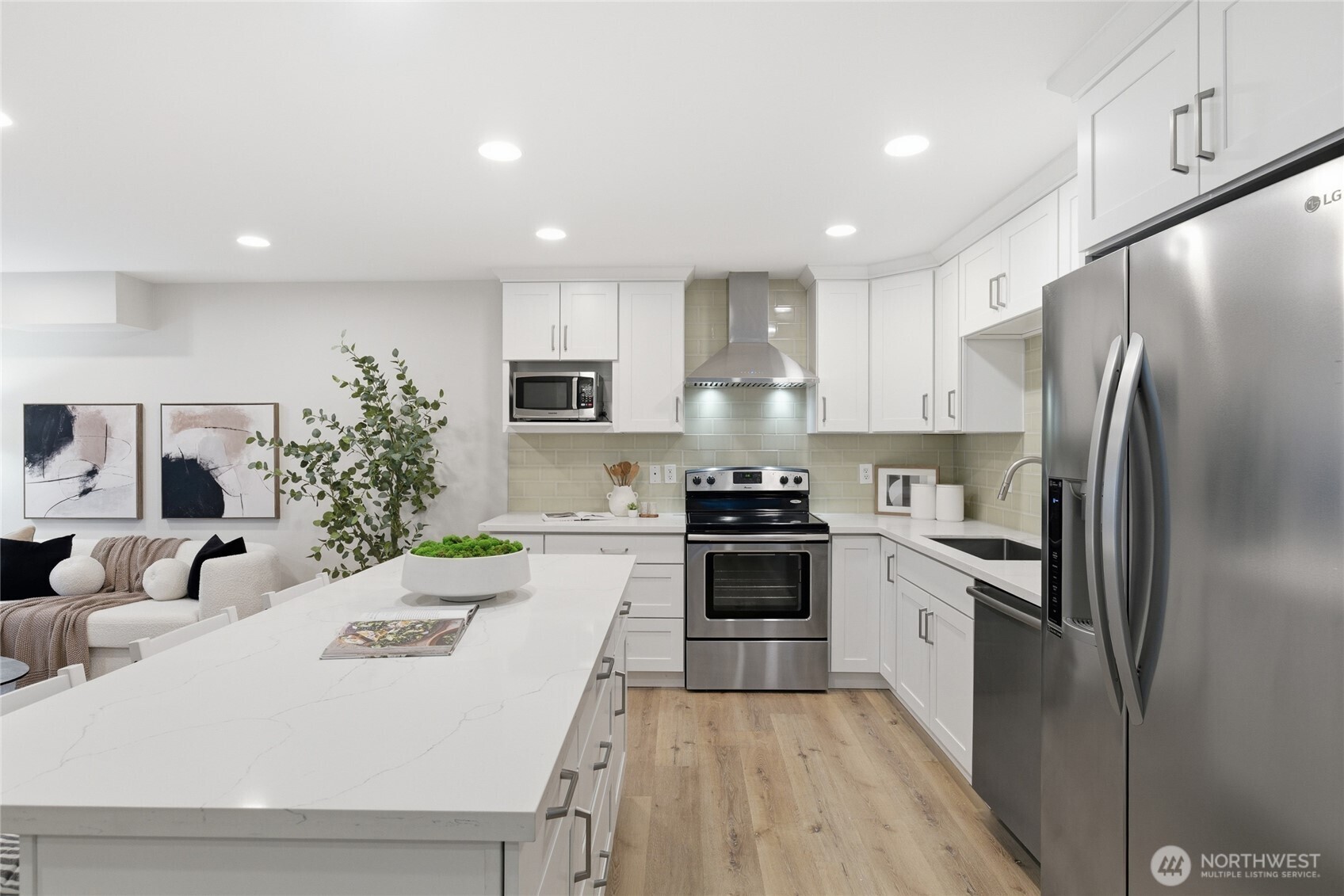 1126 14th Ave Unit: G