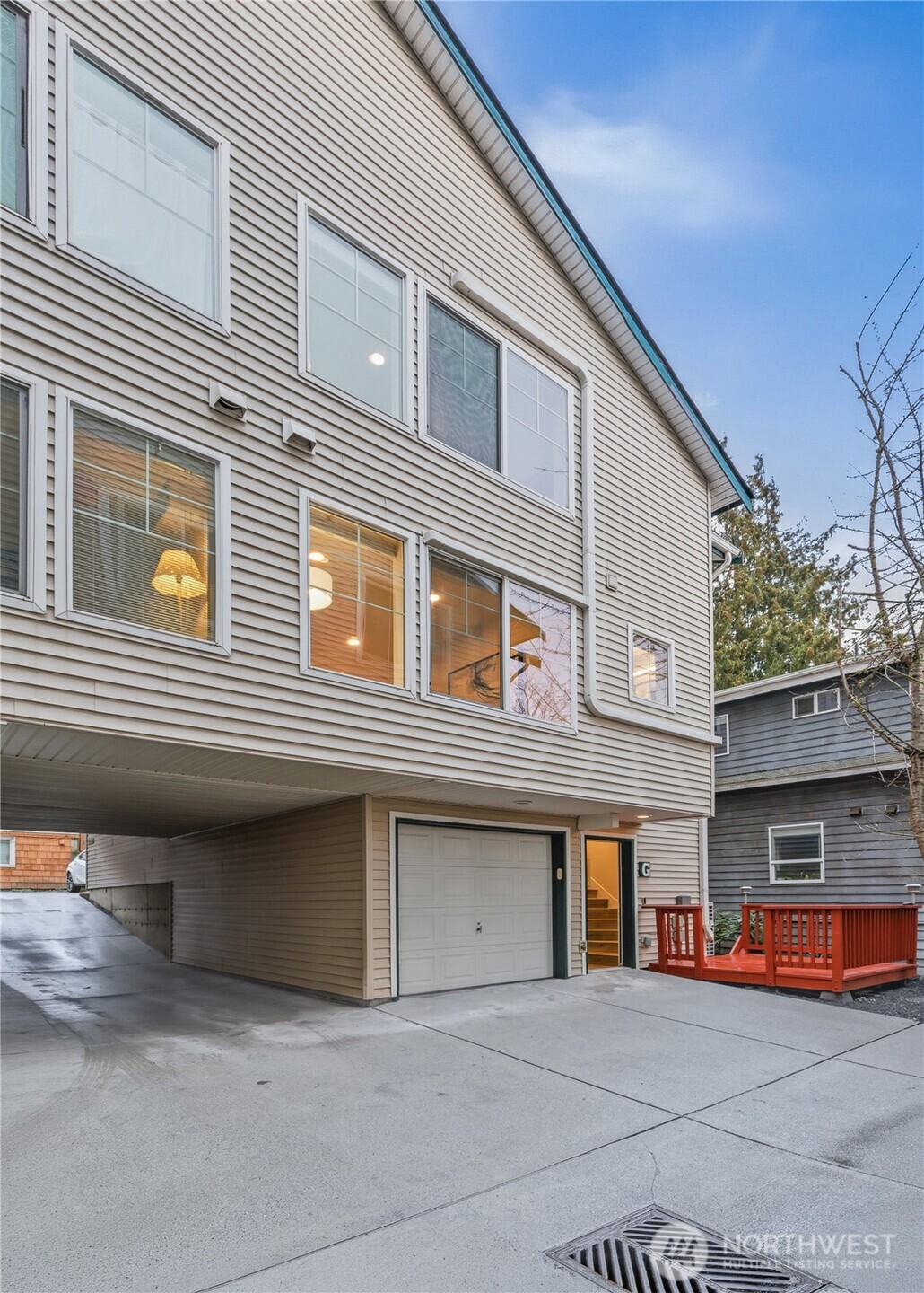 1126 14th Ave Unit: G