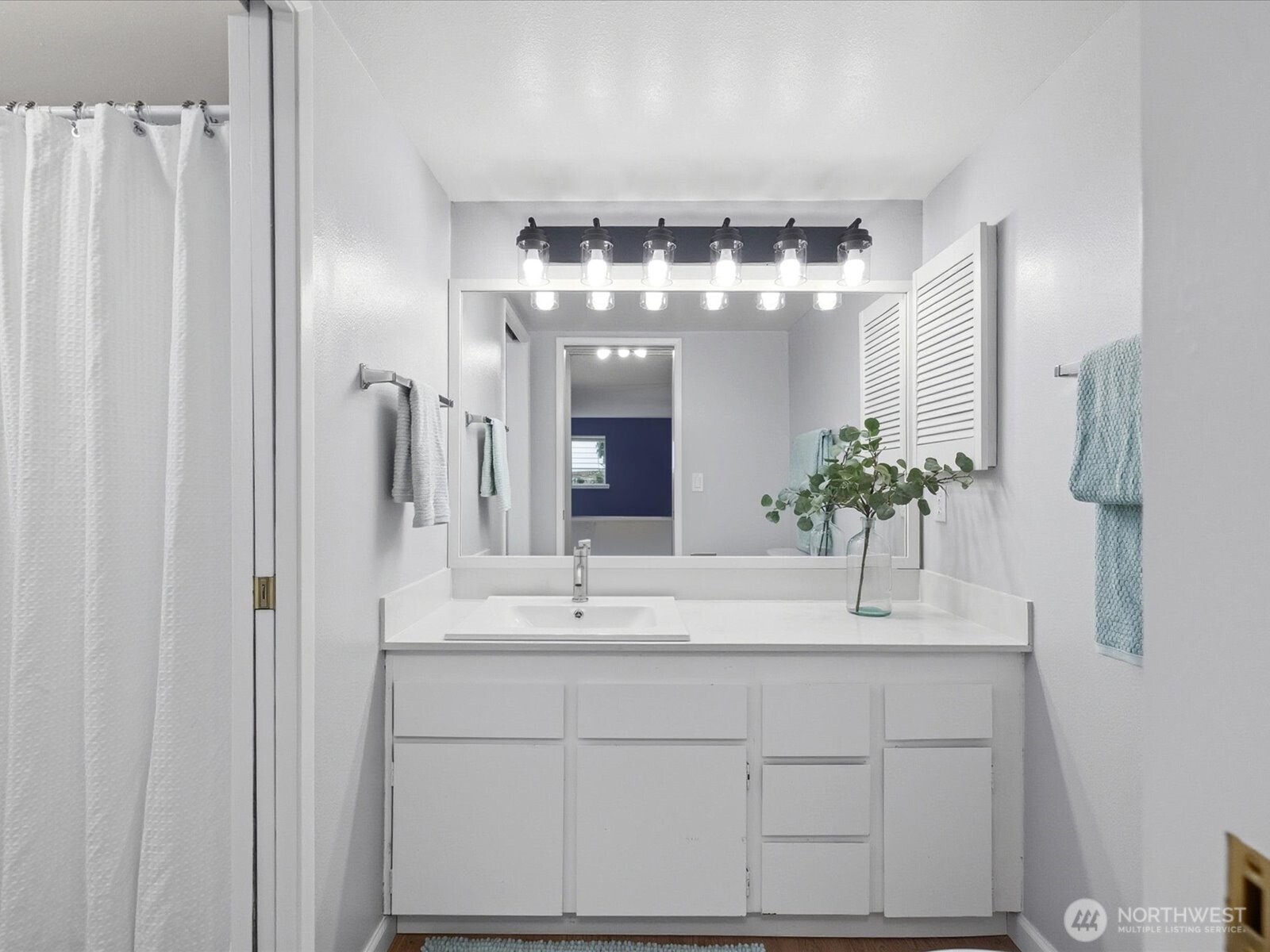 23405 Lakeview Drive Unit: H106