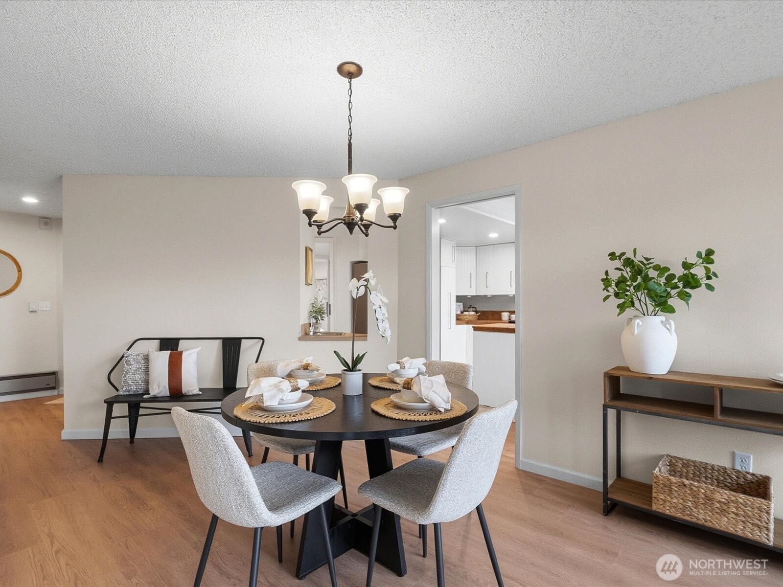 23405 Lakeview Drive Unit: H106