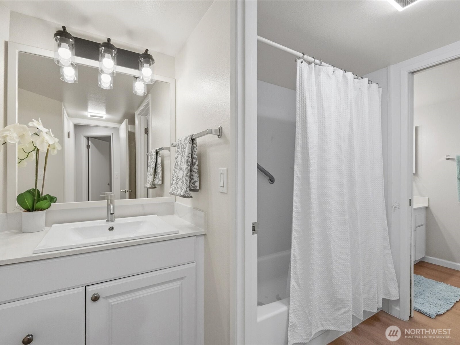 23405 Lakeview Drive Unit: H106