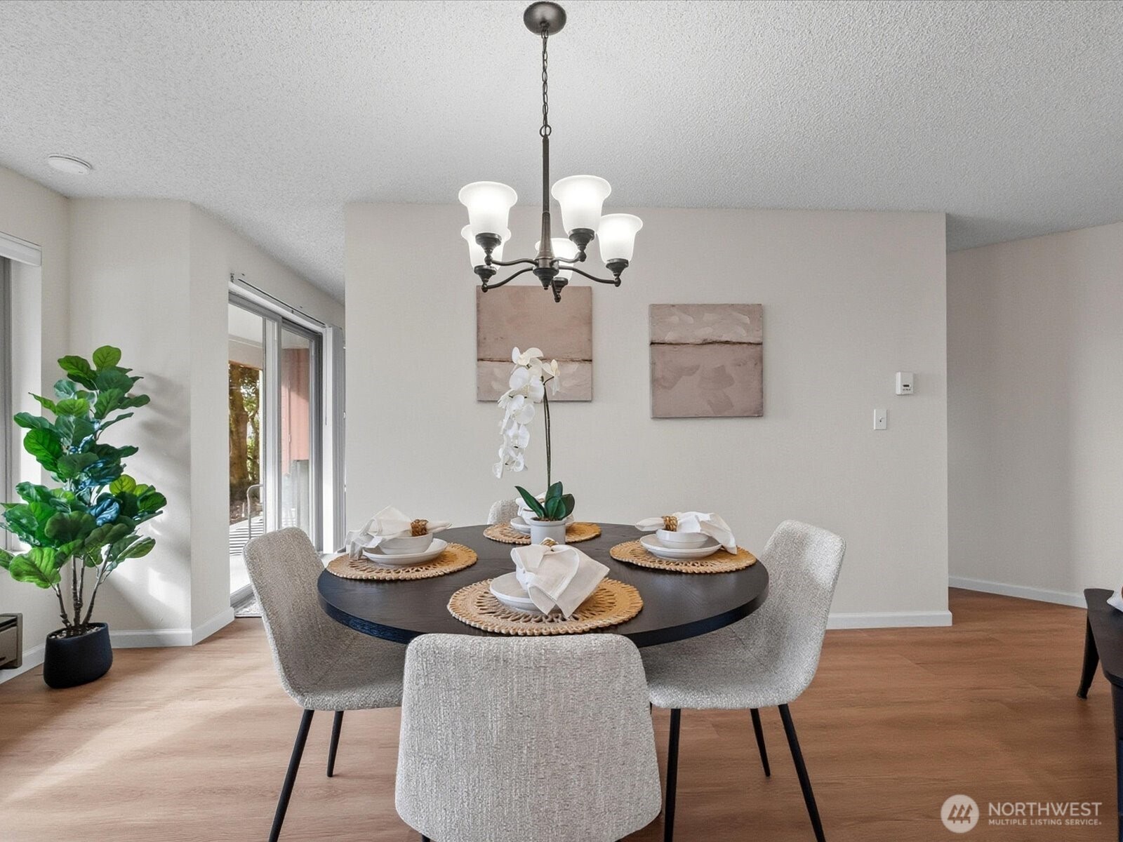 23405 Lakeview Drive Unit: H106
