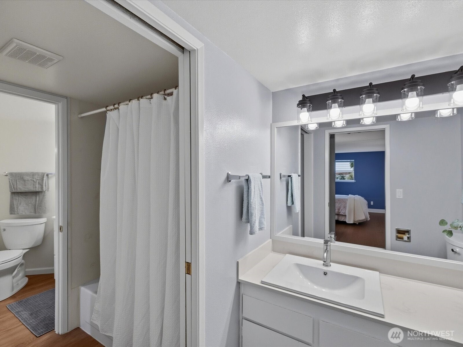 23405 Lakeview Drive Unit: H106