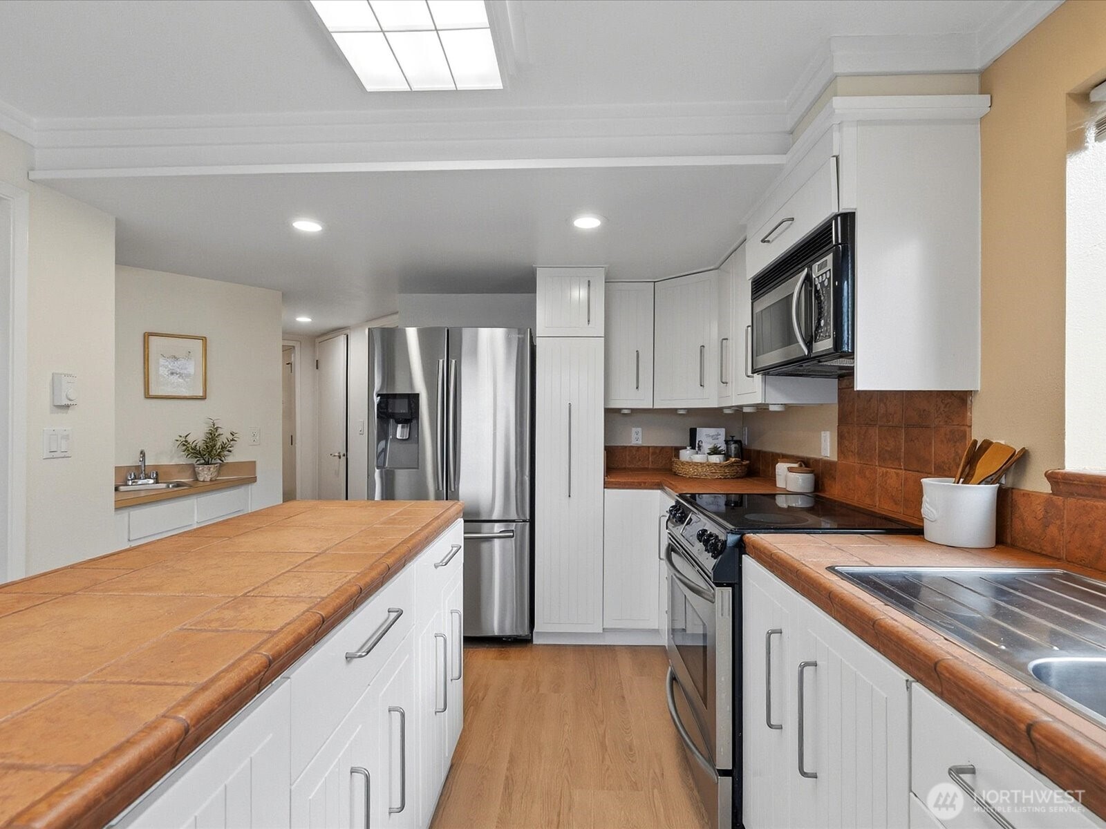 23405 Lakeview Drive Unit: H106