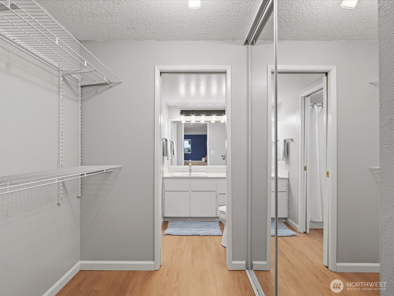 23405 Lakeview Drive Unit: H106