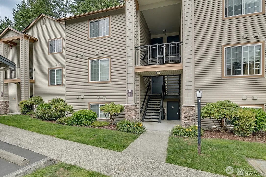 25025 NW Klahanie Boulevard