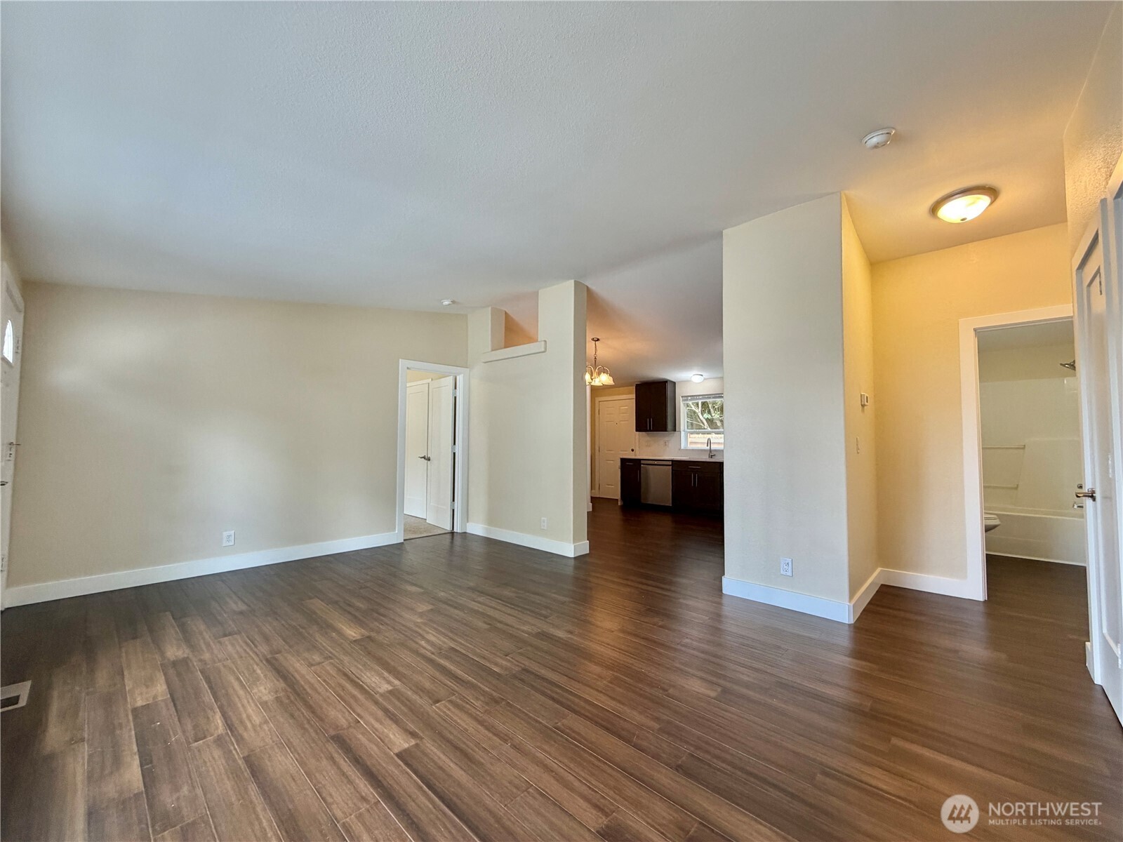 1311 104th St E