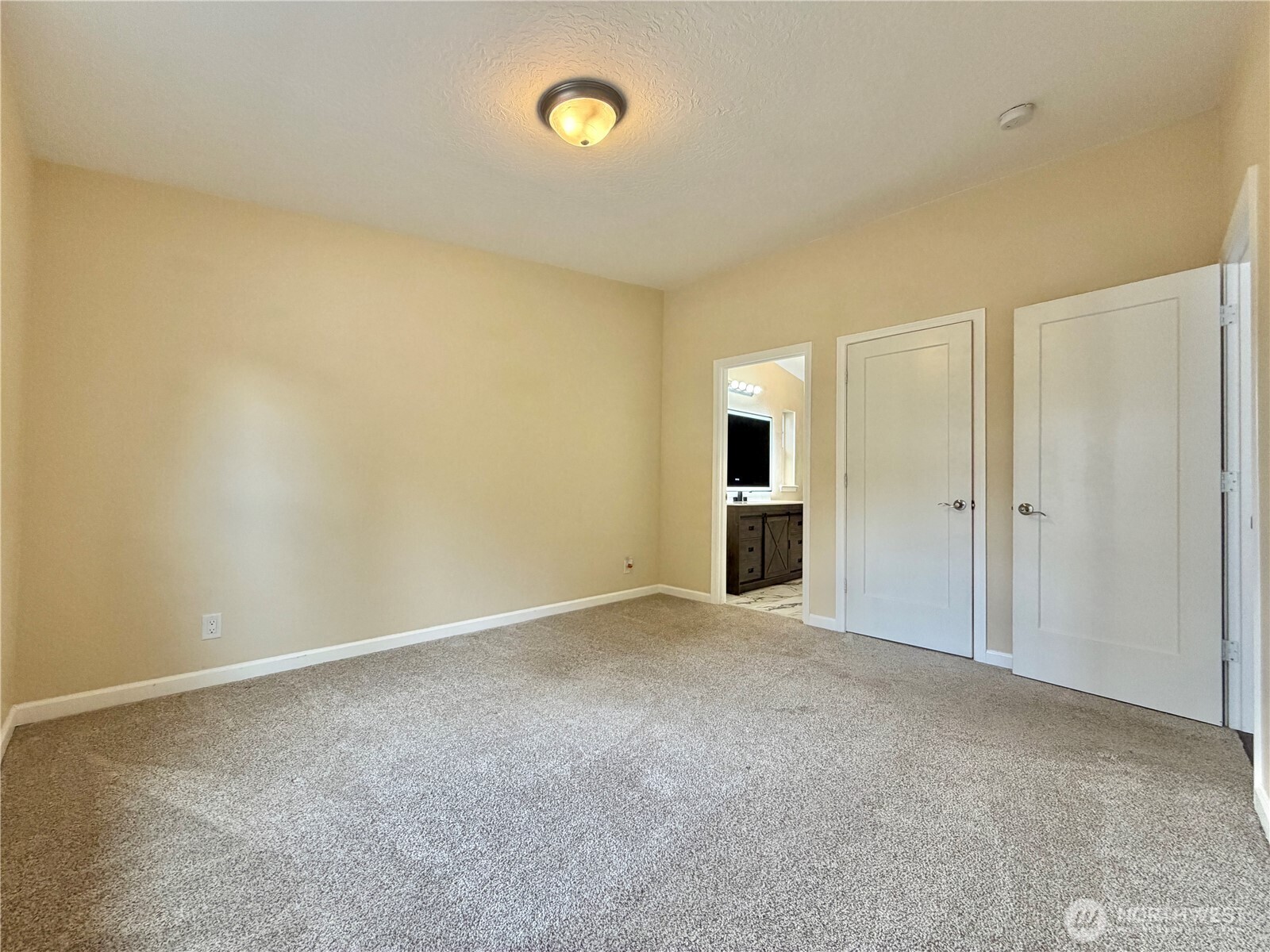 1311 104th St E
