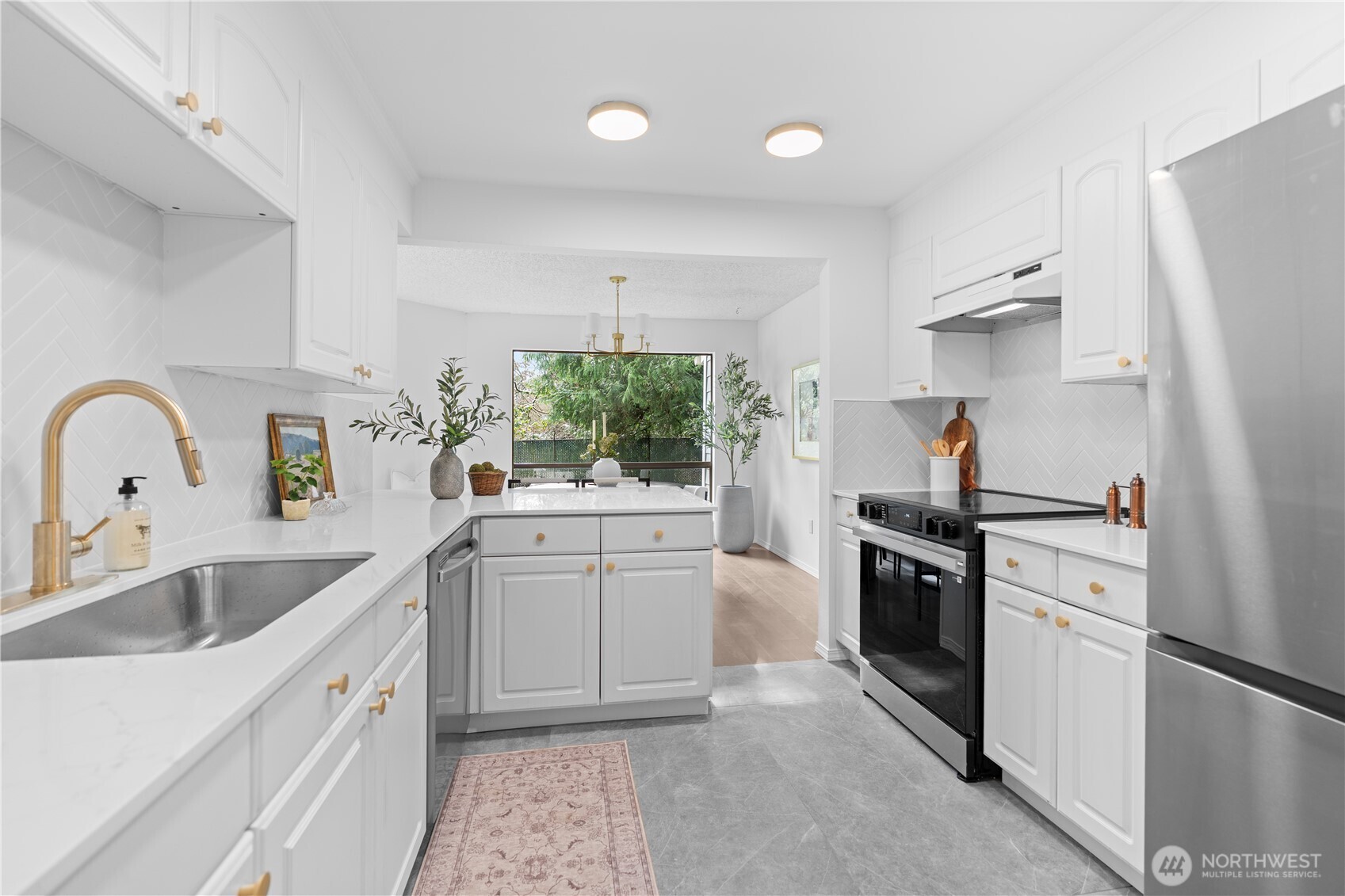 13735 15th Avenue NE Unit: A7