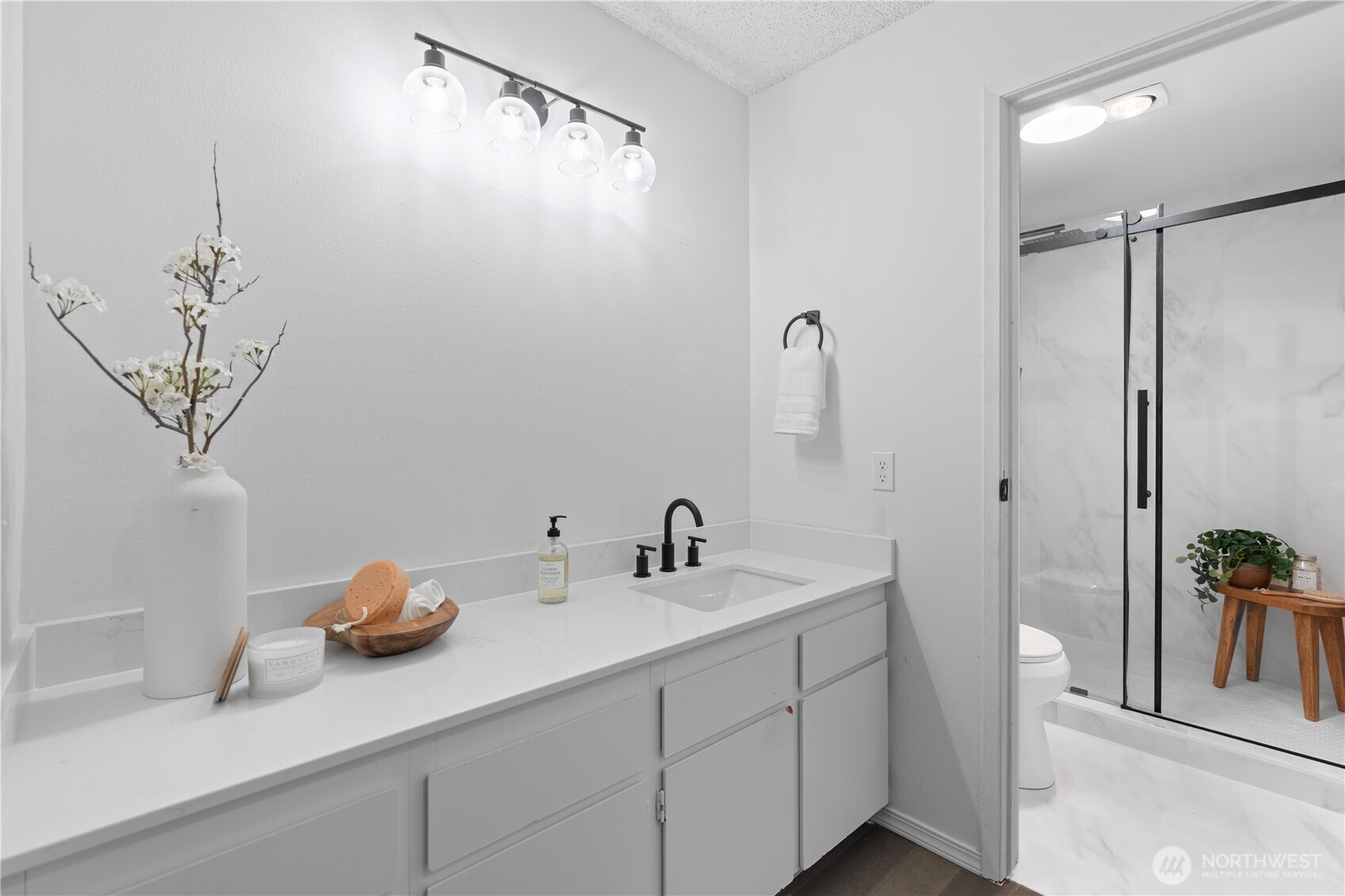 13735 15th Avenue NE Unit: A7