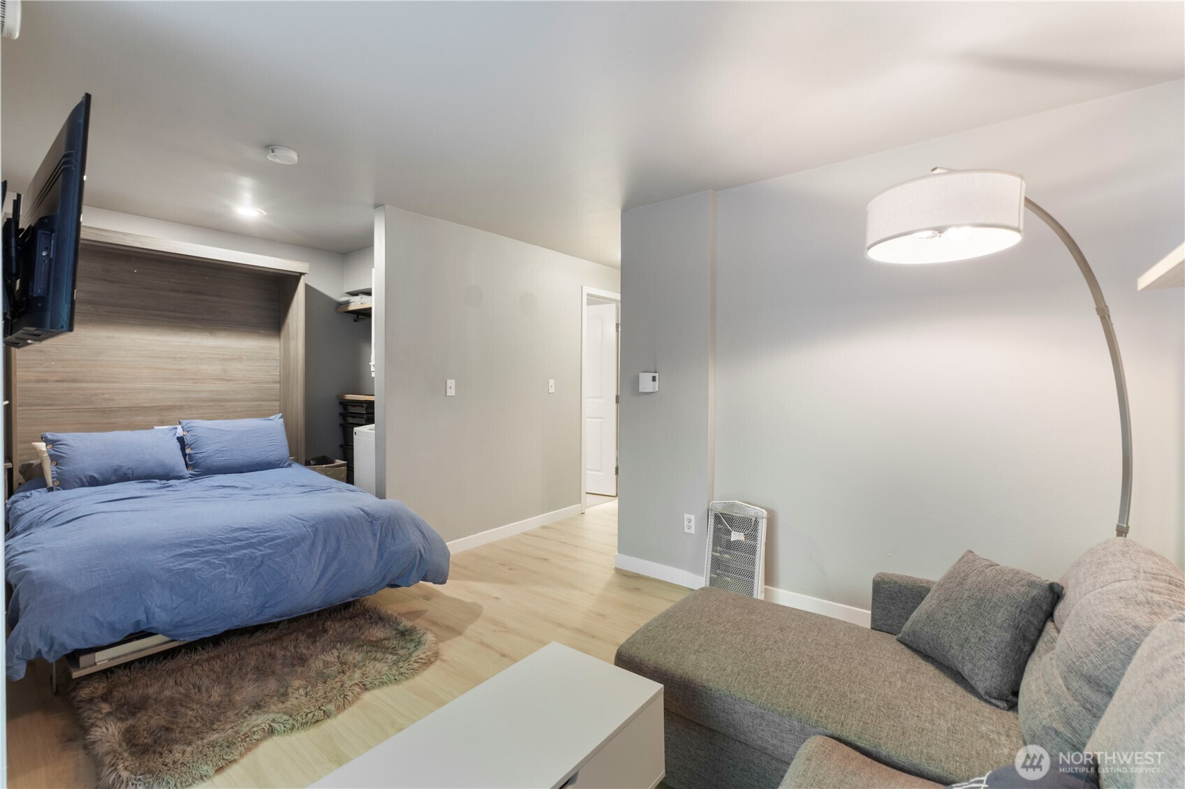 705 E Republican Street Unit: 207