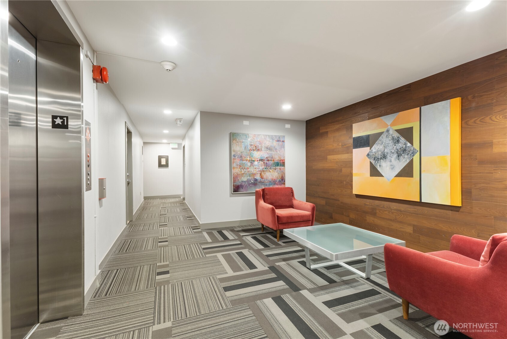 705 E Republican Street Unit: 207