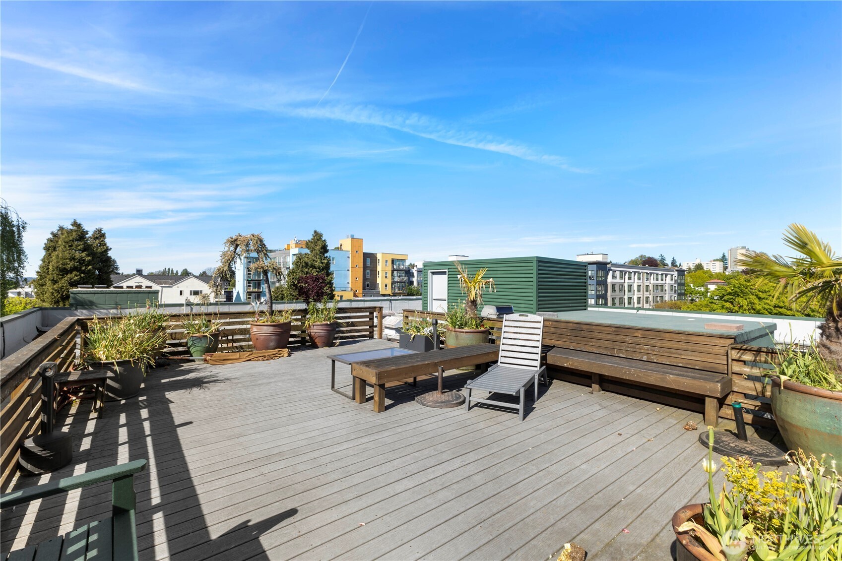 705 E Republican Street Unit: 207