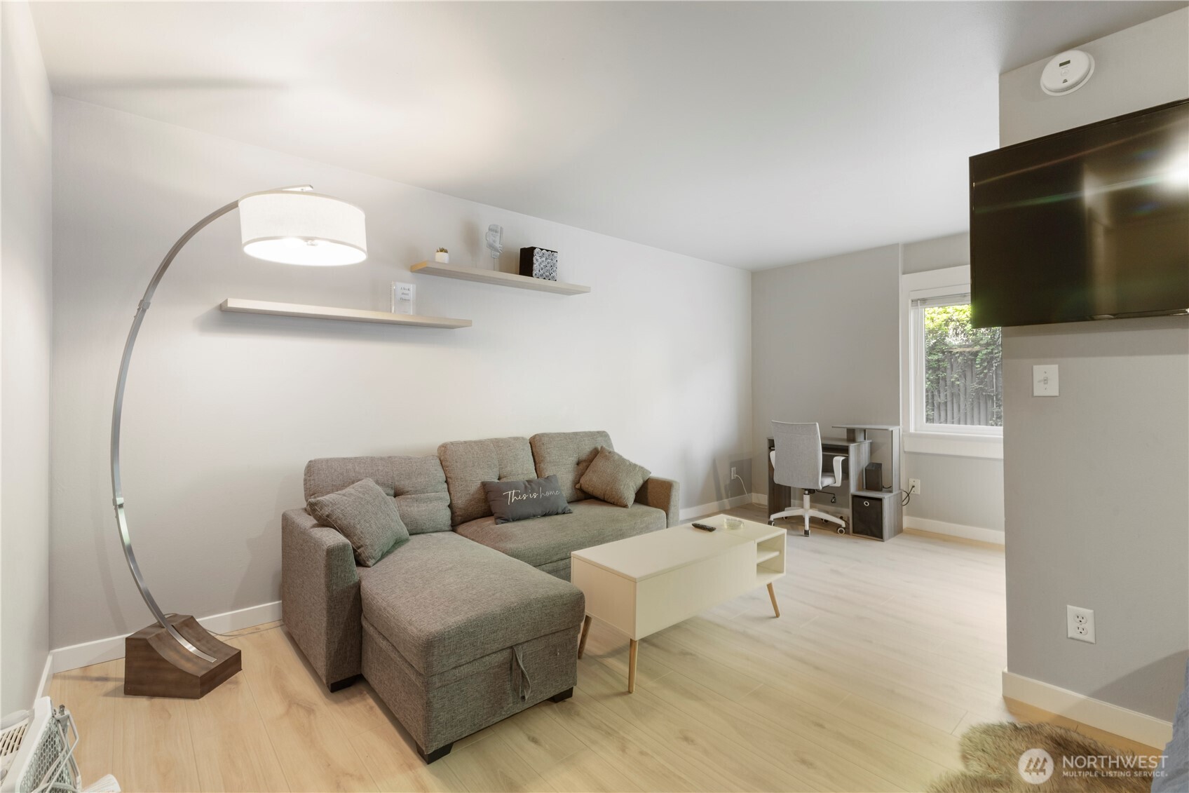 705 E Republican Street Unit: 207