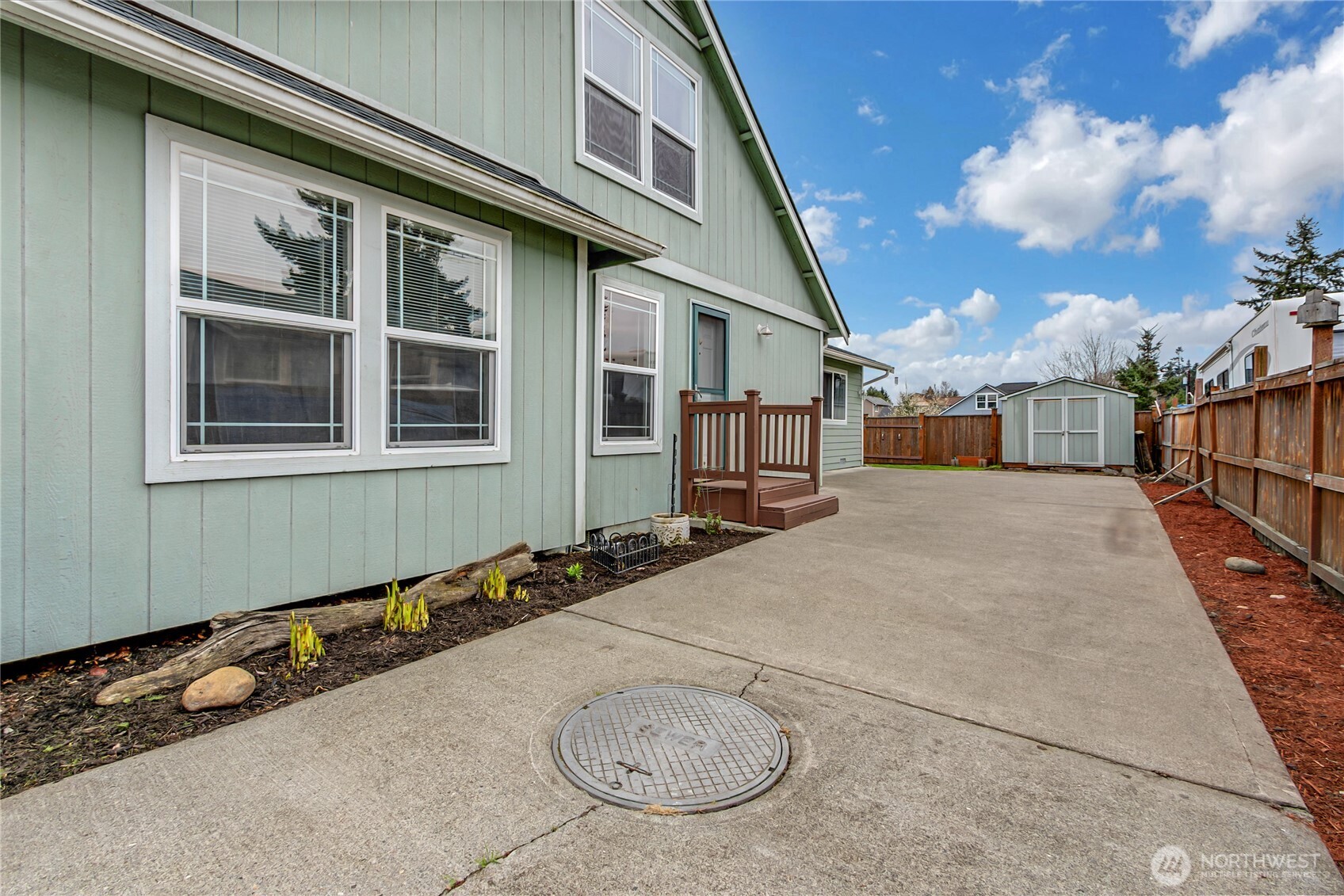 309 Solberg Street NW