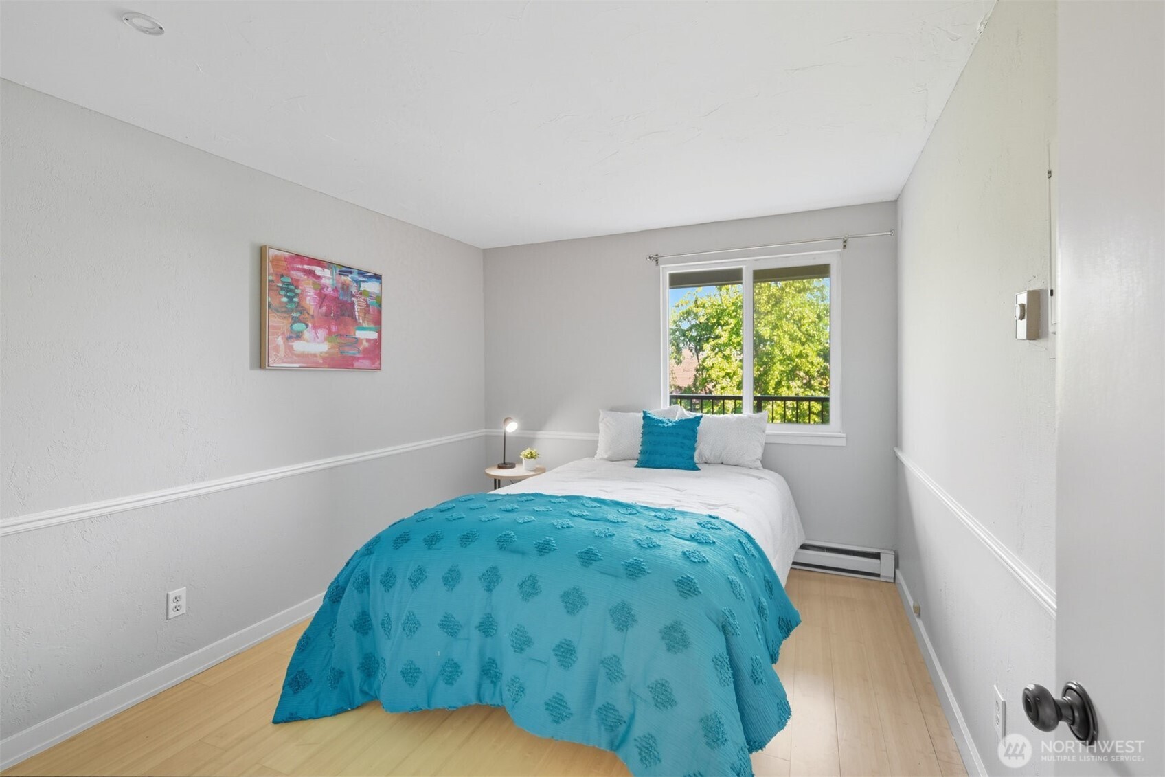 9416 1st Avenue NE Unit: 305