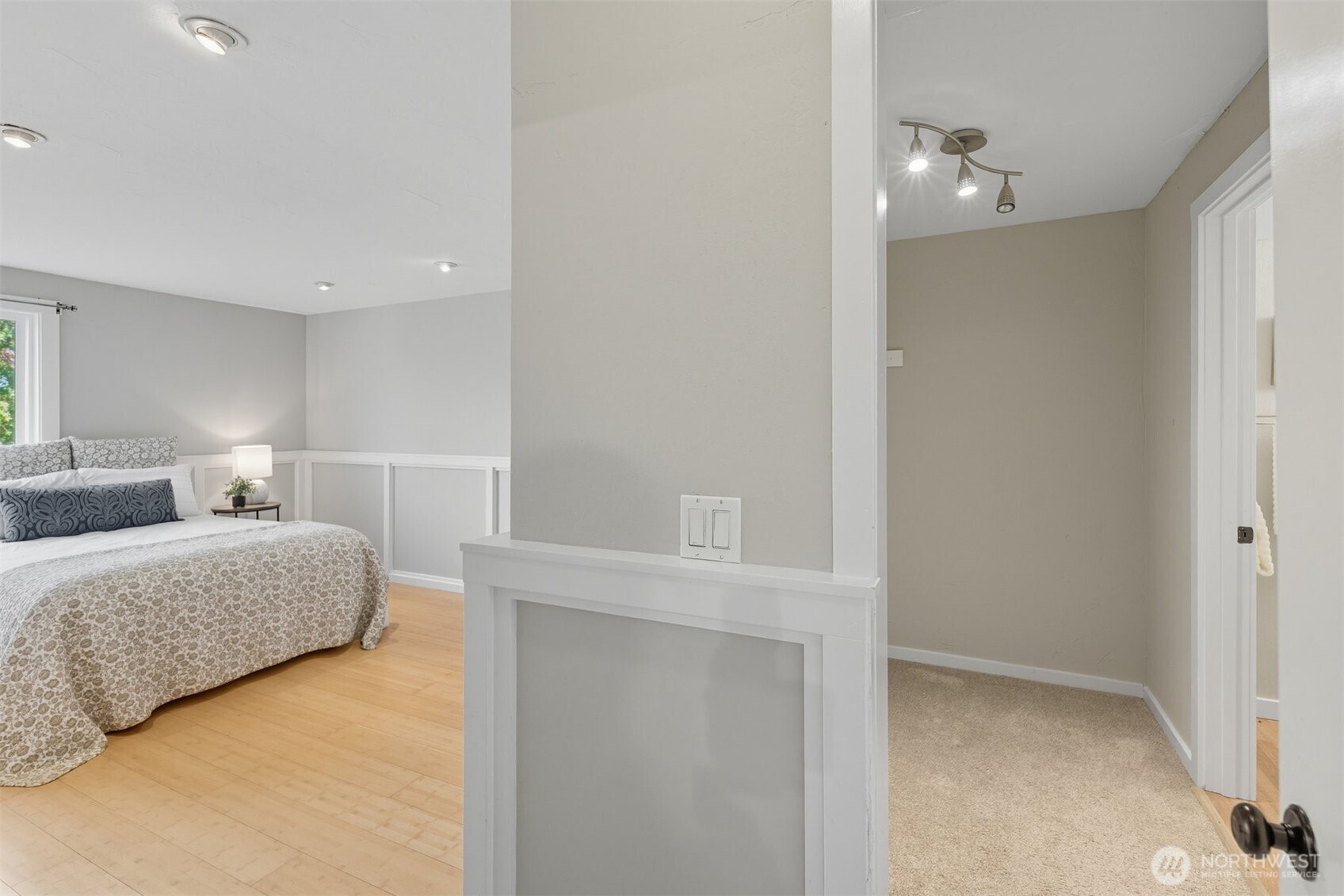 9416 1st Avenue NE Unit: 305