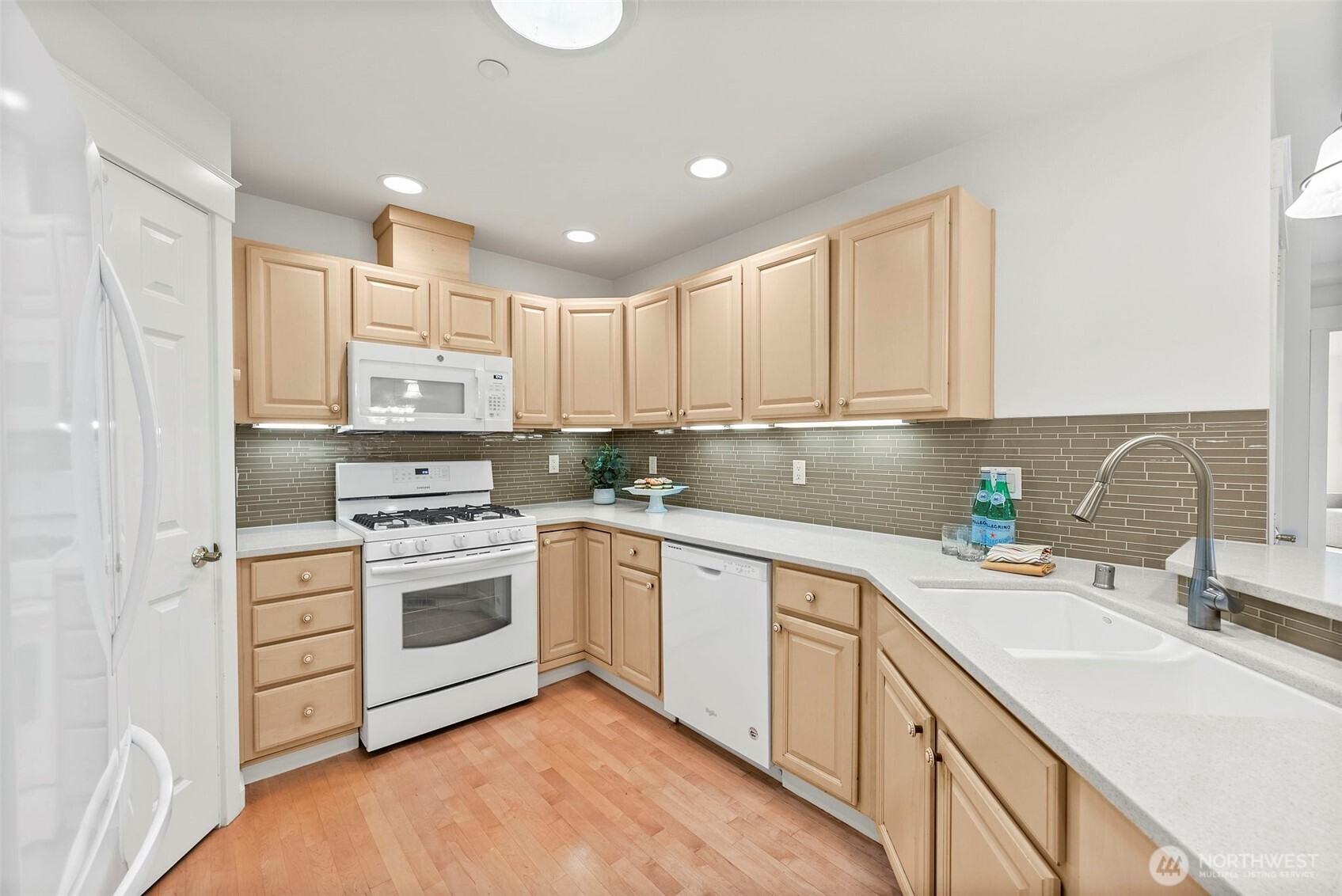 321 E Soderberg Road Unit: C9