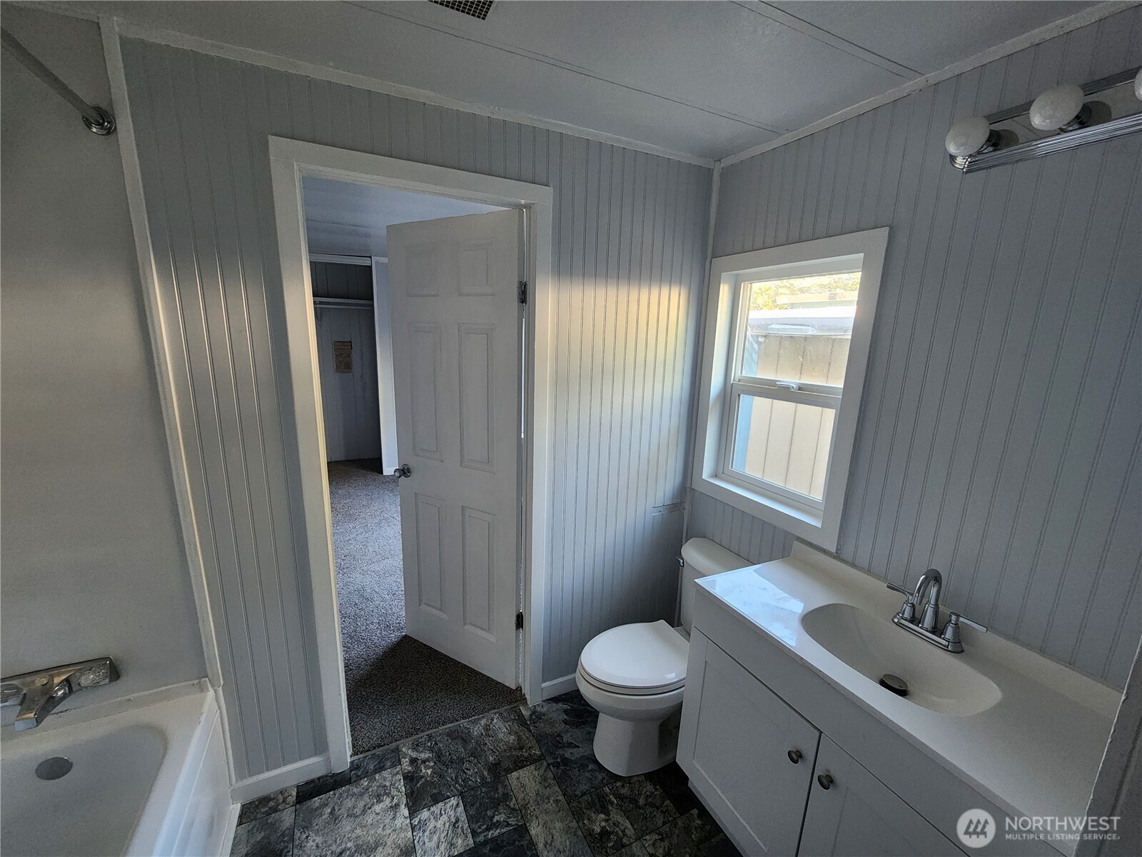 2958 Mountain View Road Unit: F