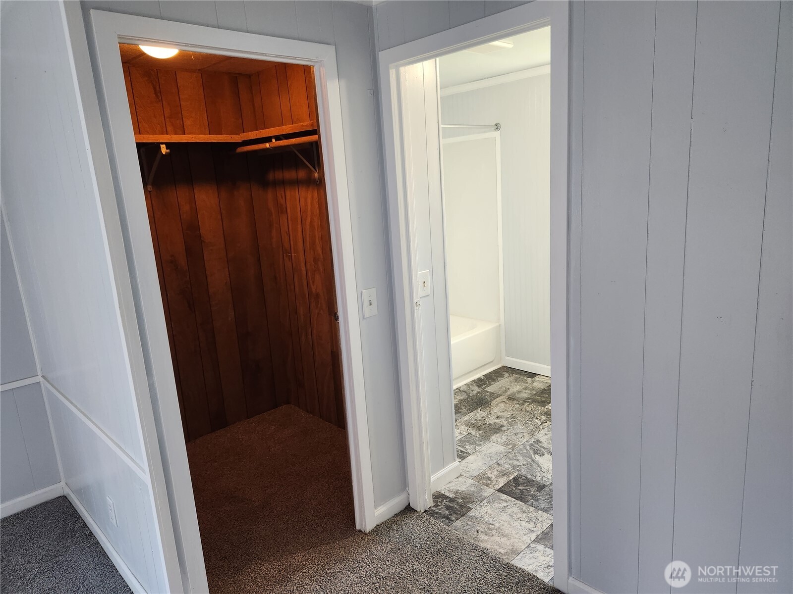 2958 Mountain View Road Unit: F