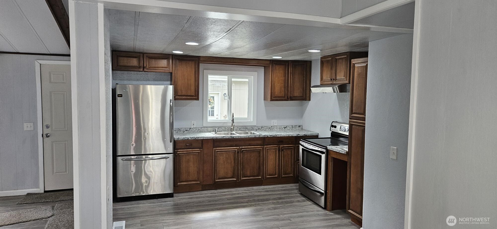 2958 Mountain View Road Unit: F