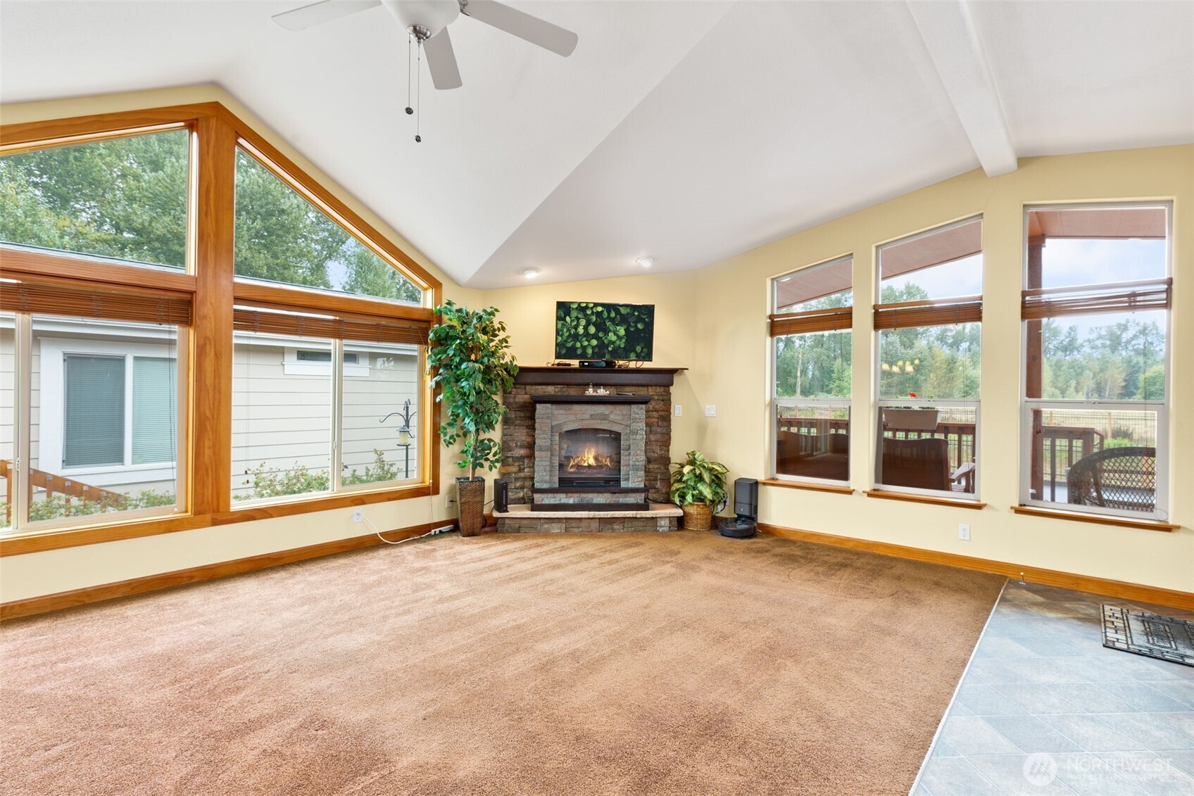 3611 I Street NE Unit: 424