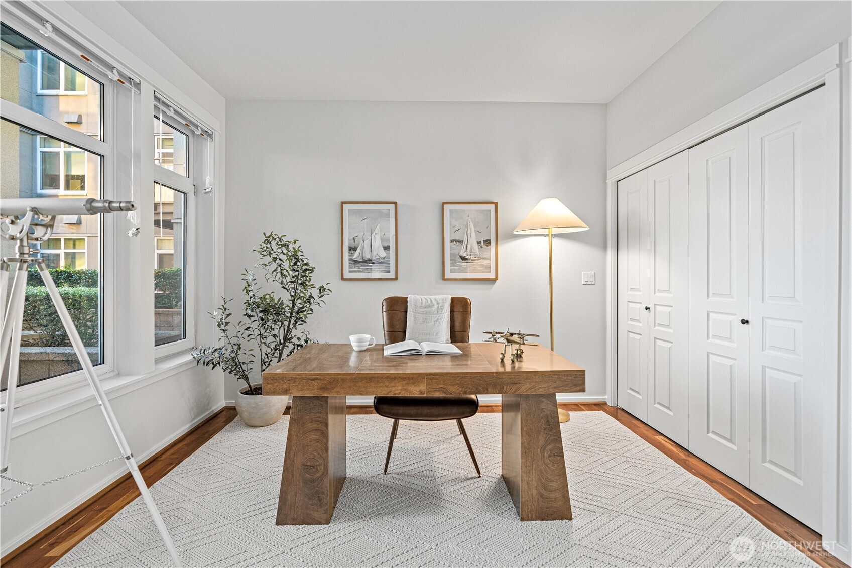 1900 alaskan way Unit: 108