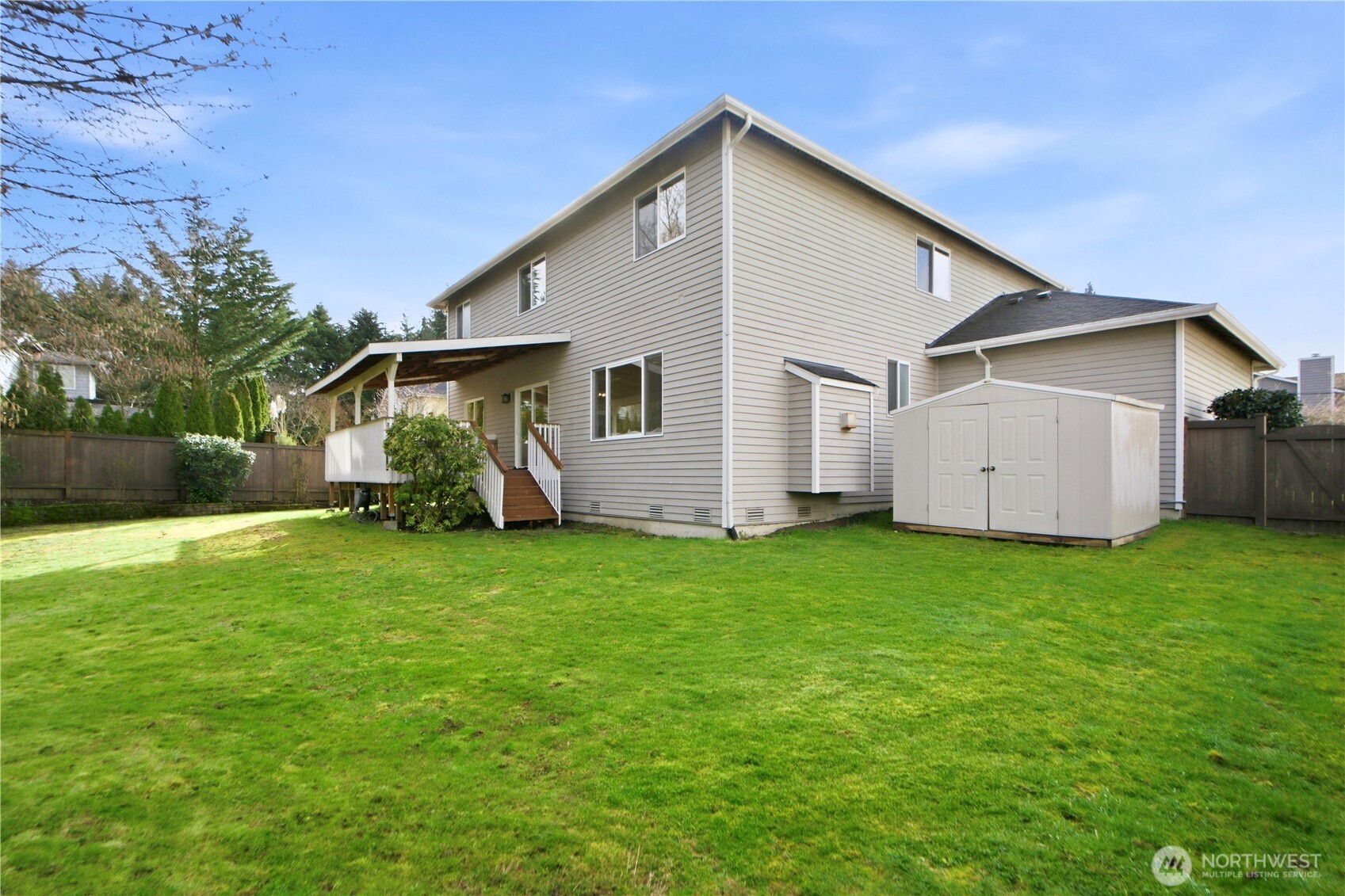 1611 242nd St SE
