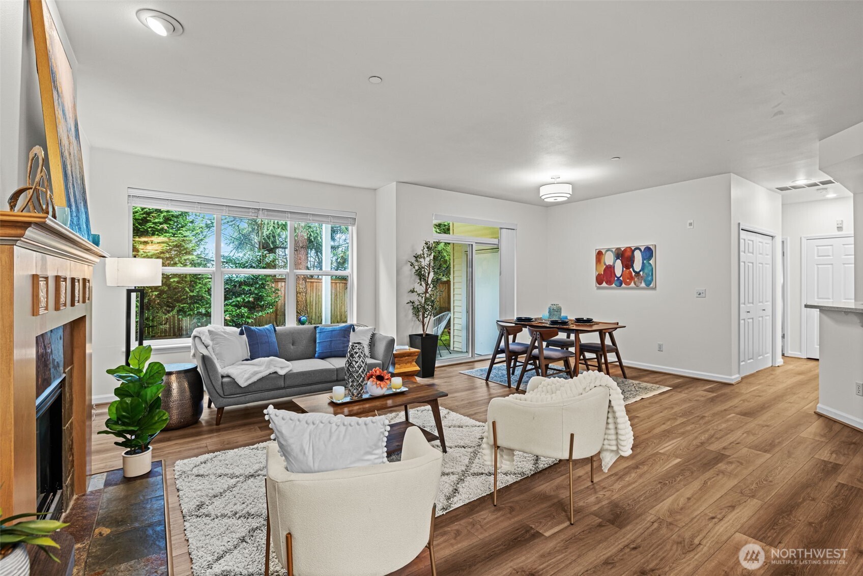 404 228th Street SW Unit: E101