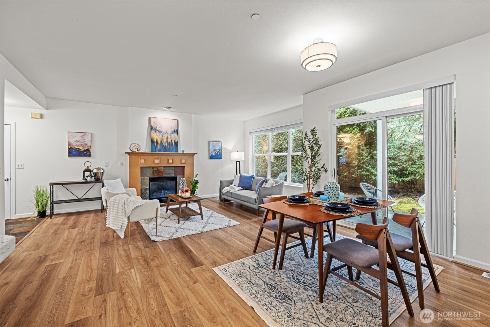 404 228th Street SW Unit: E101