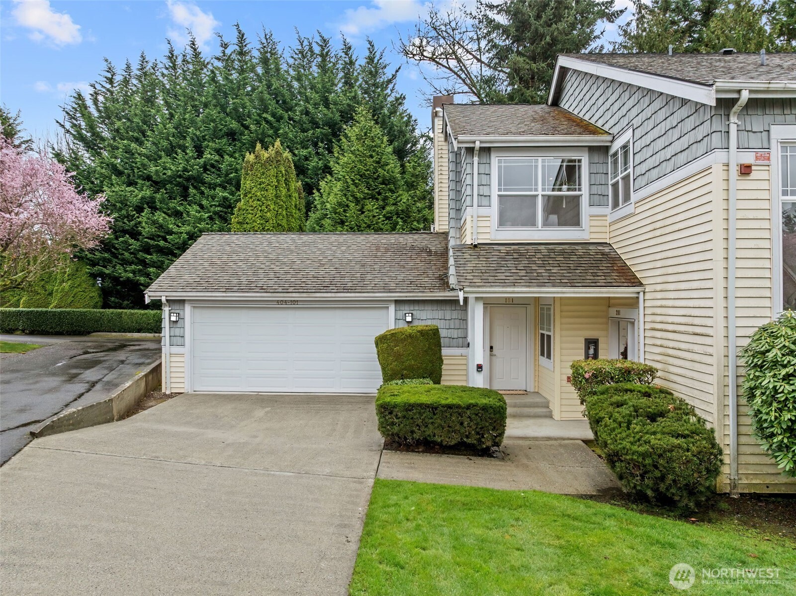 404 228th Street SW Unit: E101