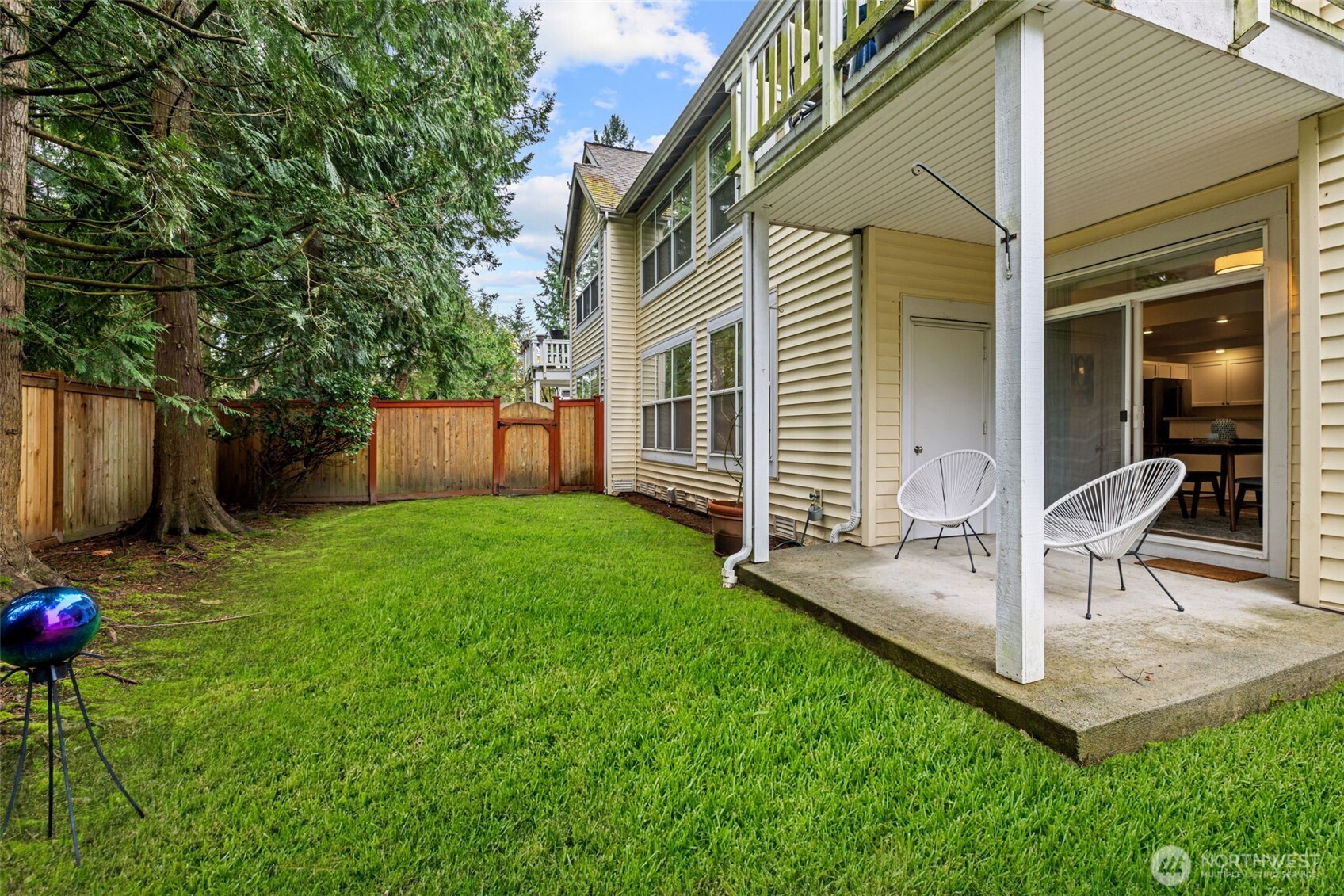 404 228th Street SW Unit: E101