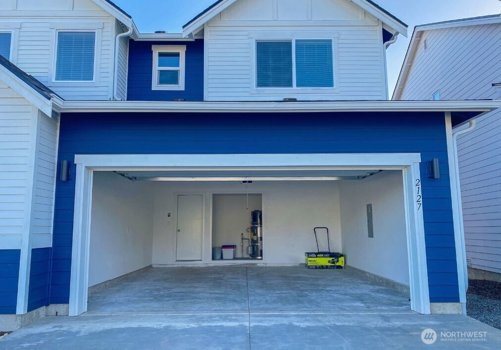 2127 Lancaster Way