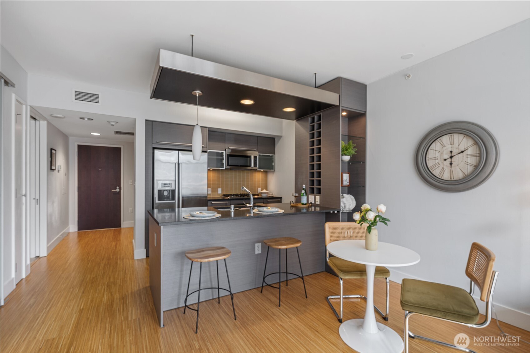 820 Blanchard Street Unit: 1506
