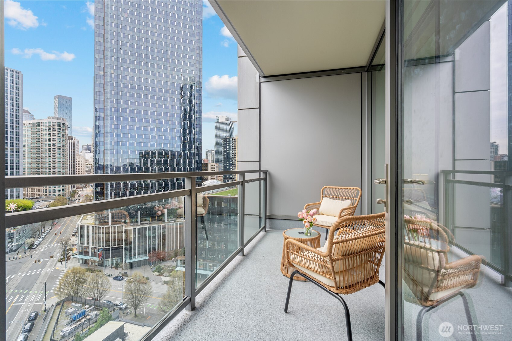 820 Blanchard Street Unit: 1506