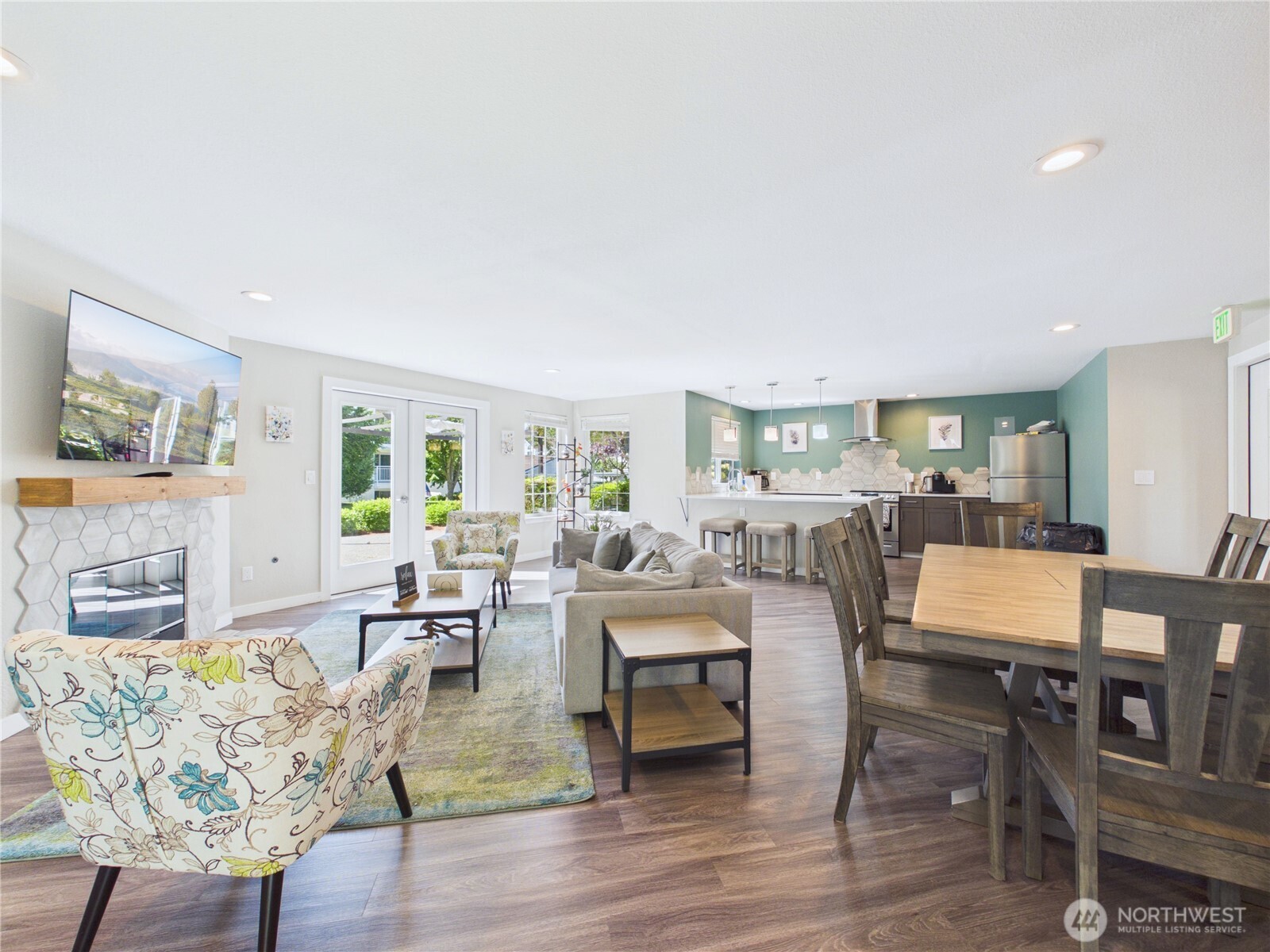 11002 SE Petrovitsky Road Unit: I102