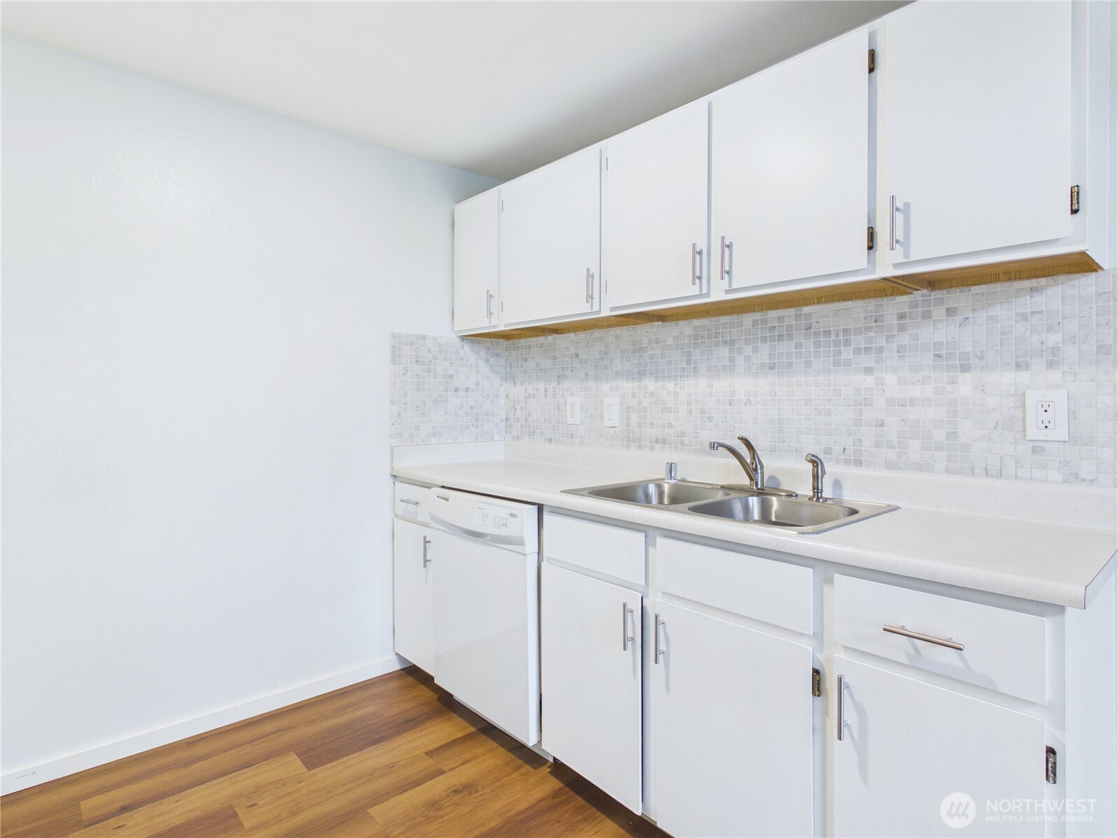 11002 SE Petrovitsky Road Unit: I102