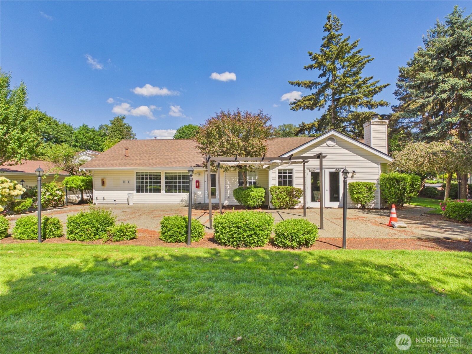 11002 SE Petrovitsky Road Unit: I102