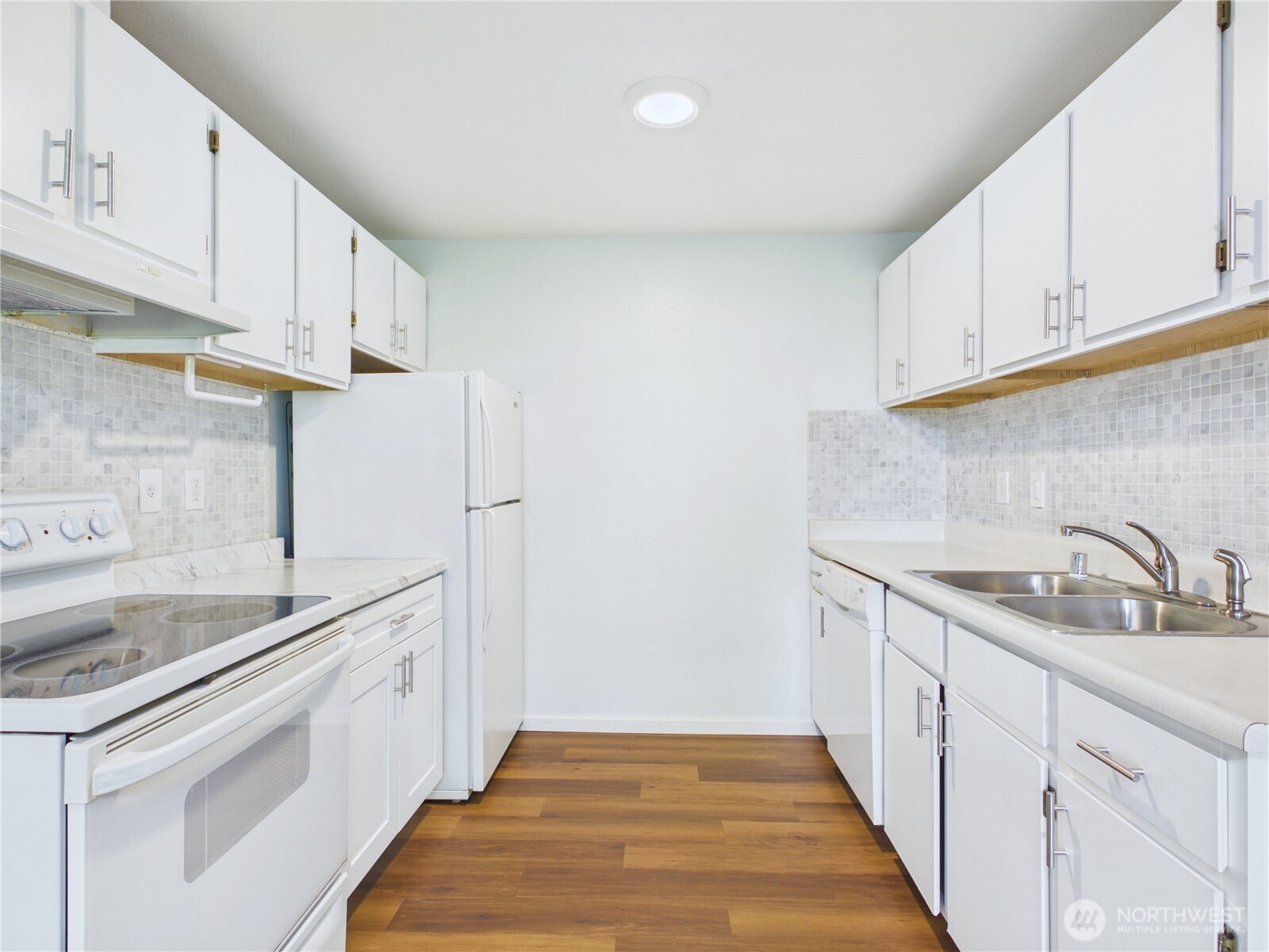 11002 SE Petrovitsky Road Unit: I102