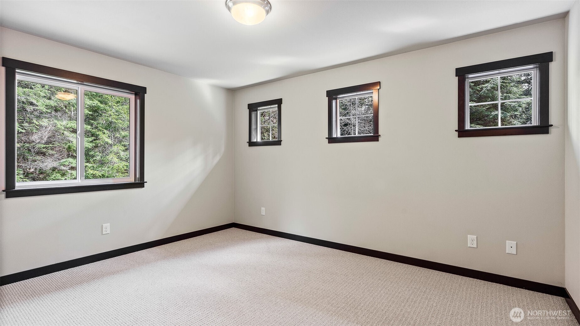 22427 45th Place NE