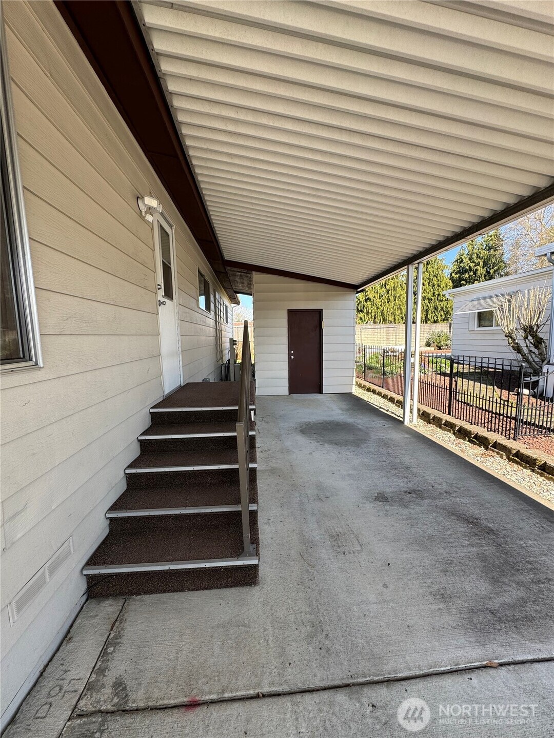 1402 22nd Street NE Unit: 5