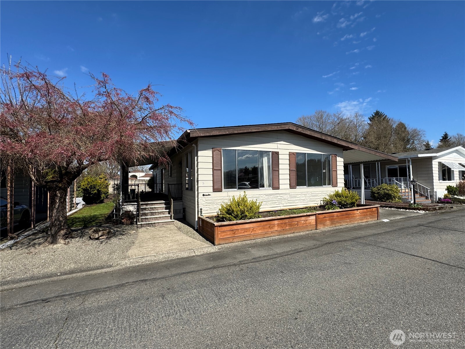 1402 22nd Street NE Unit: 5