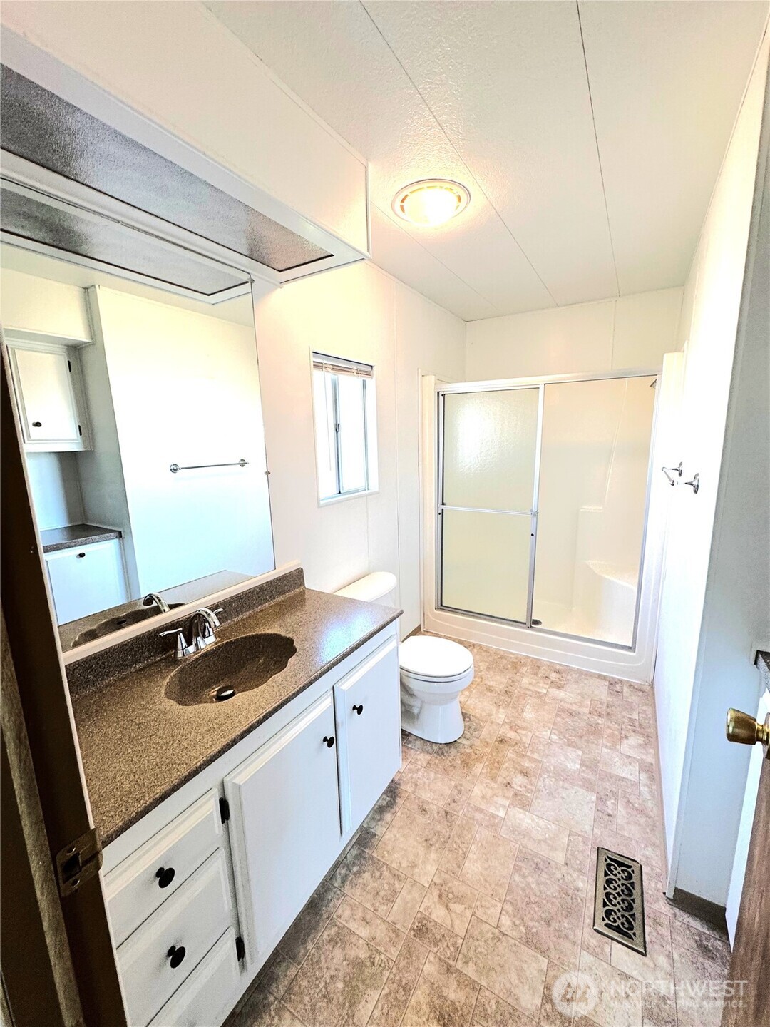1402 22nd Street NE Unit: 5