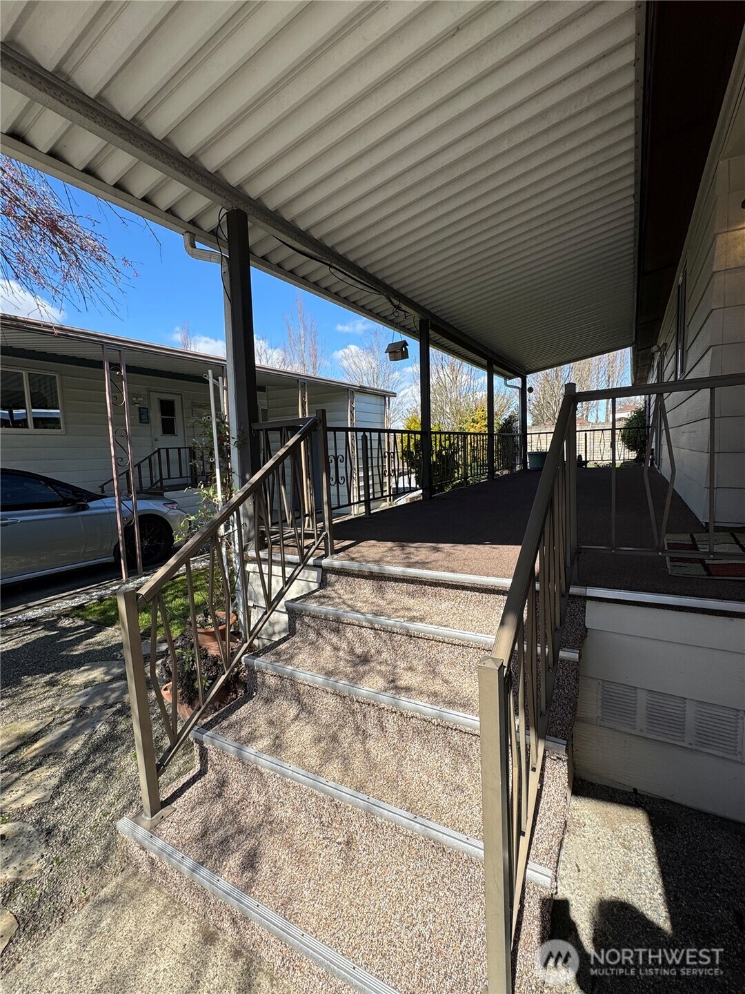 1402 22nd Street NE Unit: 5