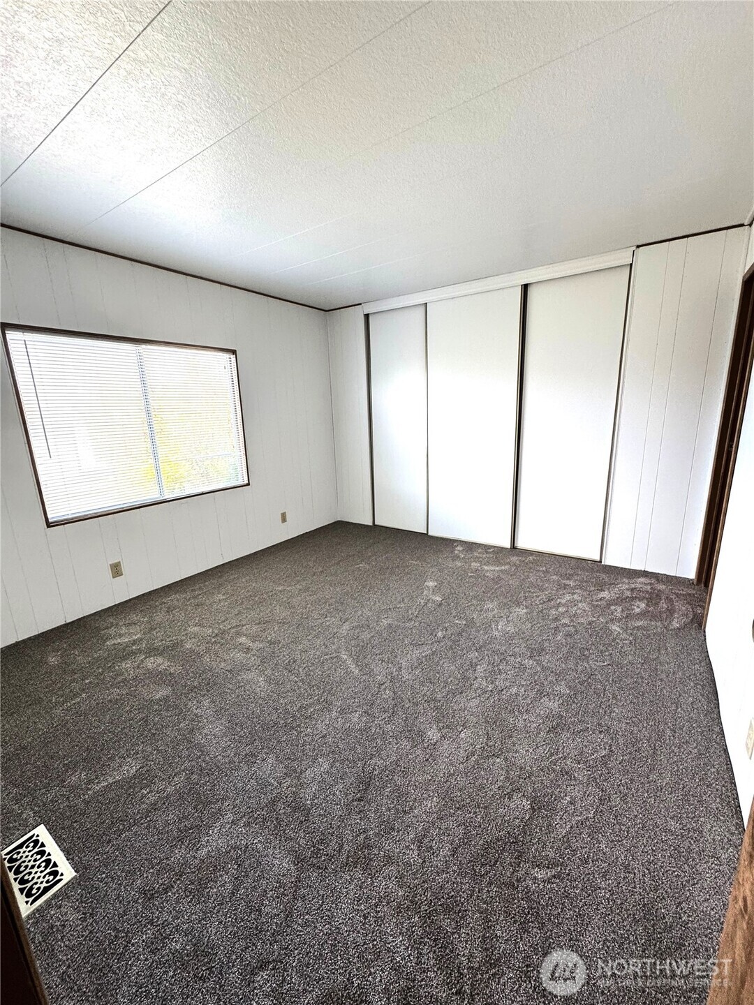 1402 22nd Street NE Unit: 5