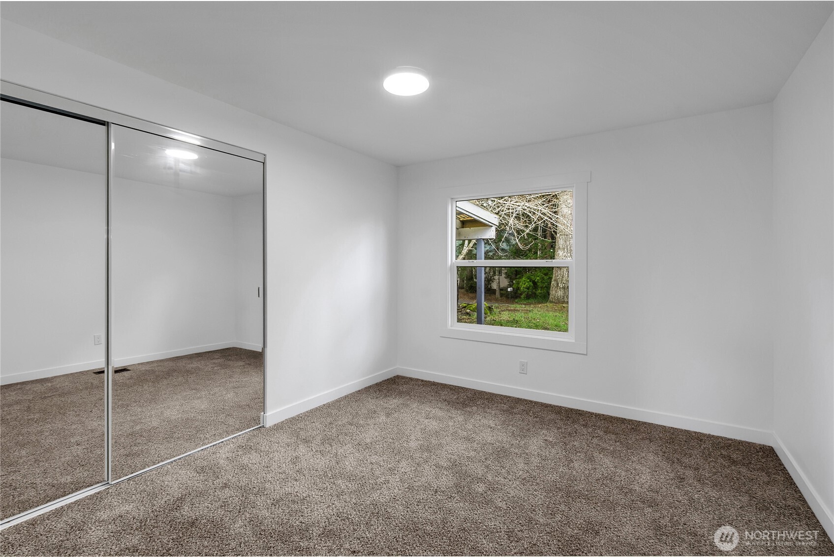 60 E Balbriggan Road